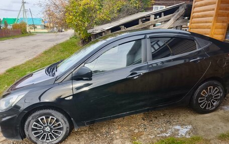 Hyundai Solaris II рестайлинг, 2012 год, 650 000 рублей, 4 фотография