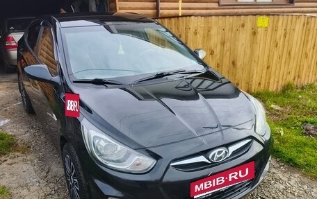 Hyundai Solaris II рестайлинг, 2012 год, 650 000 рублей, 2 фотография