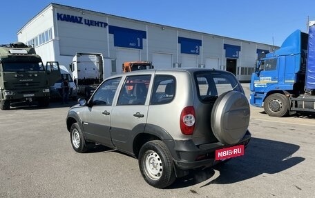 Chevrolet Niva I рестайлинг, 2015 год, 389 000 рублей, 7 фотография