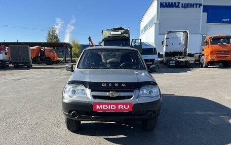 Chevrolet Niva I рестайлинг, 2015 год, 389 000 рублей, 2 фотография