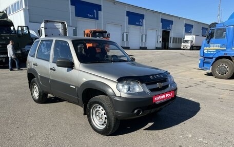 Chevrolet Niva I рестайлинг, 2015 год, 389 000 рублей, 3 фотография