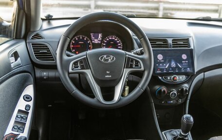 Hyundai Solaris II рестайлинг, 2012 год, 888 000 рублей, 18 фотография