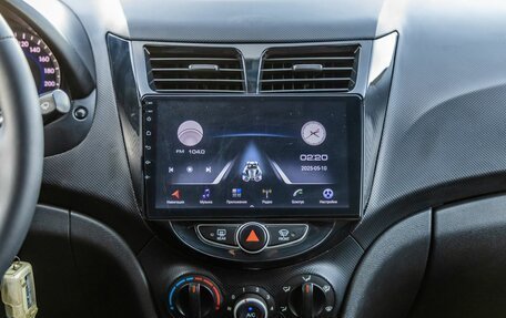 Hyundai Solaris II рестайлинг, 2012 год, 888 000 рублей, 23 фотография