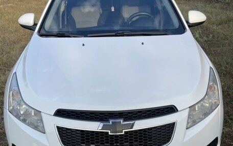 Chevrolet Cruze II, 2012 год, 590 000 рублей, 2 фотография