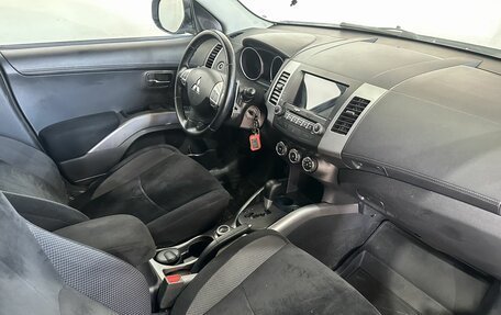 Mitsubishi Outlander III рестайлинг 3, 2012 год, 1 300 000 рублей, 10 фотография