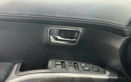 Mitsubishi Outlander III рестайлинг 3, 2012 год, 1 300 000 рублей, 15 фотография