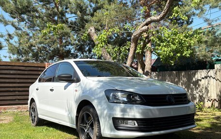 Volkswagen Polo VI (EU Market), 2015 год, 870 000 рублей, 3 фотография