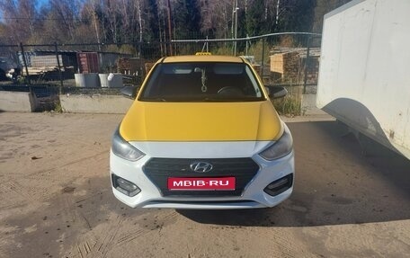 Hyundai Solaris II рестайлинг, 2019 год, 710 000 рублей, 1 фотография