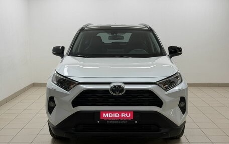 Toyota RAV4, 2022 год, 3 750 000 рублей, 2 фотография