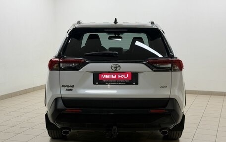 Toyota RAV4, 2022 год, 3 750 000 рублей, 5 фотография