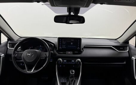 Toyota RAV4, 2022 год, 3 750 000 рублей, 17 фотография
