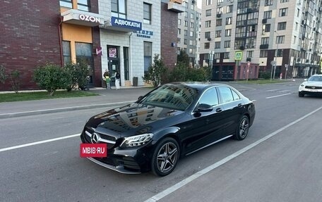 Mercedes-Benz C-Класс, 2019 год, 2 950 000 рублей, 4 фотография