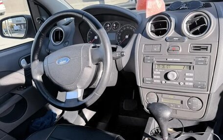 Ford Fiesta, 2006 год, 450 000 рублей, 3 фотография