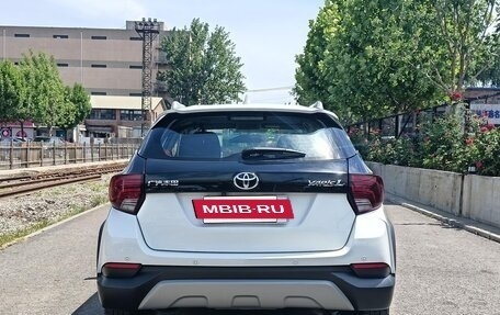 Toyota Yaris XP150 рестайлинг, 2022 год, 980 000 рублей, 6 фотография