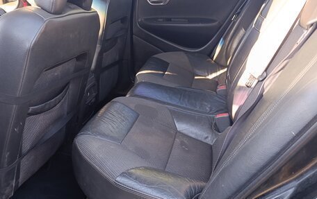Volvo S60 III, 2004 год, 300 000 рублей, 3 фотография