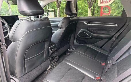 Geely Emgrand, 2023 год, 900 000 рублей, 9 фотография
