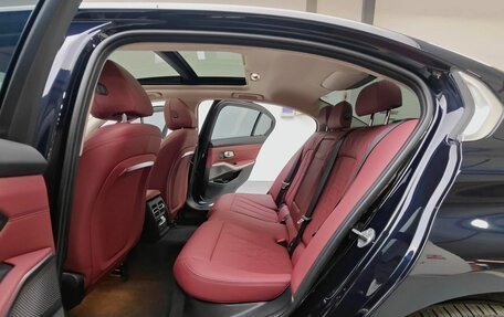 BMW 3 серия, 2022 год, 2 750 000 рублей, 11 фотография