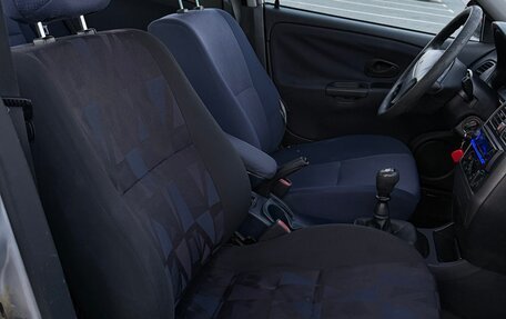 Mitsubishi Carisma I, 2000 год, 220 000 рублей, 7 фотография