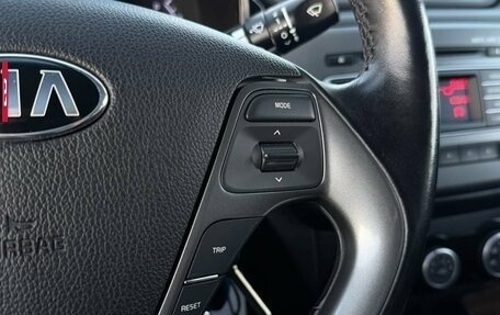 KIA Rio III рестайлинг, 2016 год, 988 000 рублей, 18 фотография