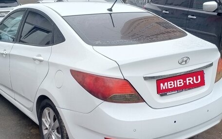 Hyundai Solaris II рестайлинг, 2012 год, 520 000 рублей, 1 фотография