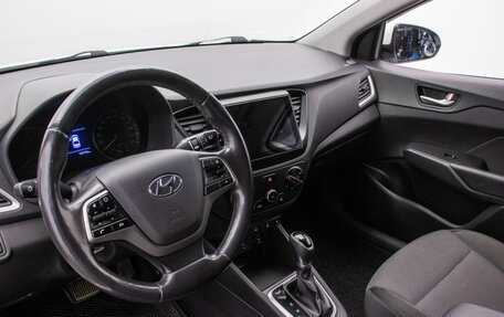 Hyundai Solaris II рестайлинг, 2017 год, 1 200 000 рублей, 10 фотография
