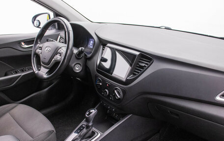 Hyundai Solaris II рестайлинг, 2017 год, 1 200 000 рублей, 9 фотография