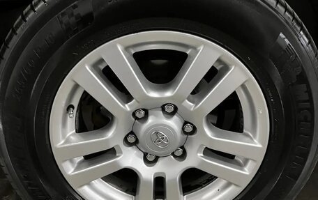 Toyota Land Cruiser Prado 150 рестайлинг, 2011 год, 3 200 000 рублей, 4 фотография