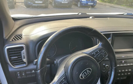KIA Sportage IV рестайлинг, 2018 год, 1 900 000 рублей, 8 фотография