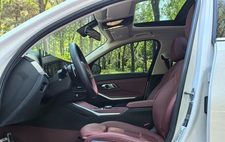BMW 3 серия, 2022 год, 2 687 000 рублей, 8 фотография