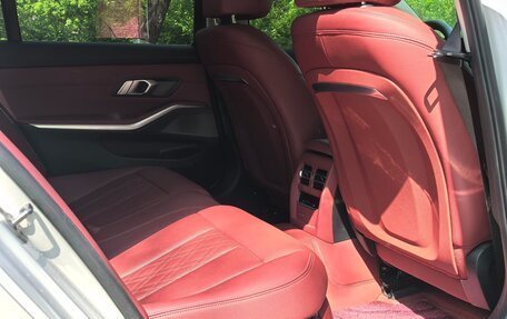BMW 3 серия, 2022 год, 2 687 000 рублей, 11 фотография