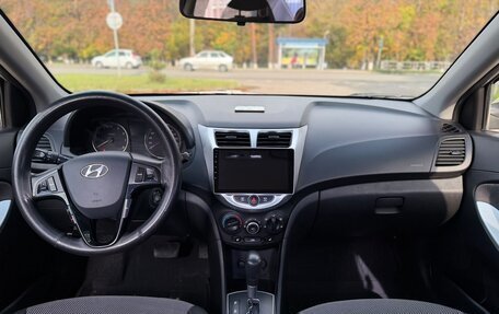 Hyundai Solaris II рестайлинг, 2012 год, 780 000 рублей, 10 фотография