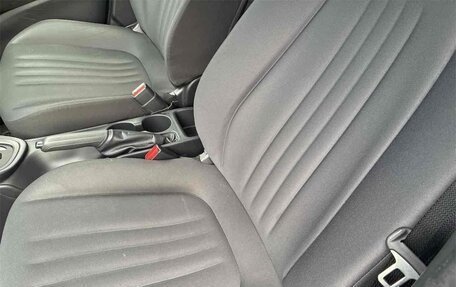 Toyota Yaris, 2023 год, 1 015 000 рублей, 25 фотография