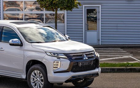 Mitsubishi Pajero Sport III рестайлинг, 2020 год, 2 395 000 рублей, 8 фотография