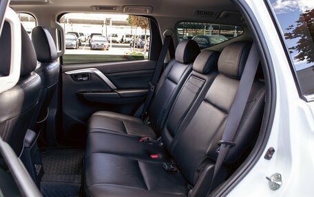Mitsubishi Pajero Sport III рестайлинг, 2020 год, 2 395 000 рублей, 18 фотография