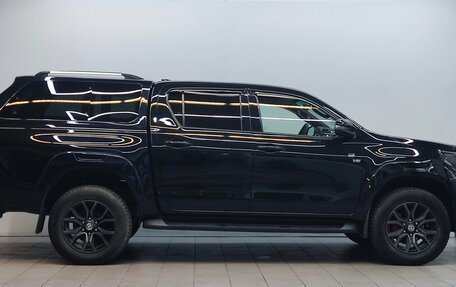 Toyota Hilux VIII, 2022 год, 5 695 000 рублей, 4 фотография
