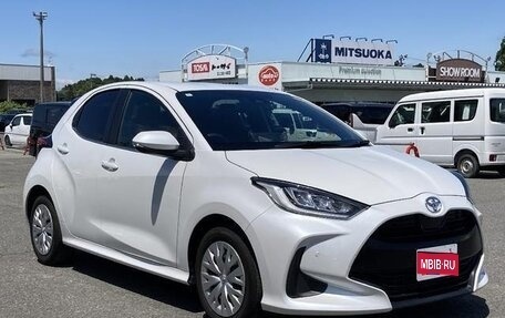 Toyota Yaris, 2023 год, 1 110 000 рублей, 1 фотография