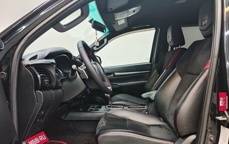 Toyota Hilux VIII, 2022 год, 5 695 000 рублей, 12 фотография