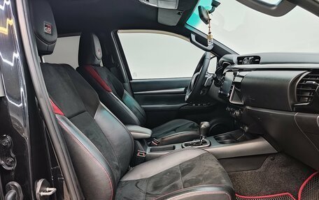 Toyota Hilux VIII, 2022 год, 5 695 000 рублей, 18 фотография