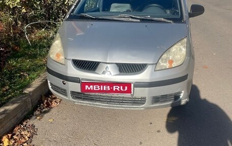 Mitsubishi Colt VI рестайлинг, 2005 год, 200 000 рублей, 1 фотография