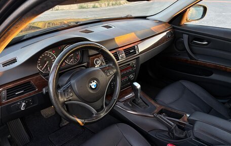 BMW 3 серия, 2009 год, 990 000 рублей, 8 фотография