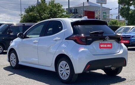 Toyota Yaris, 2023 год, 1 110 000 рублей, 5 фотография