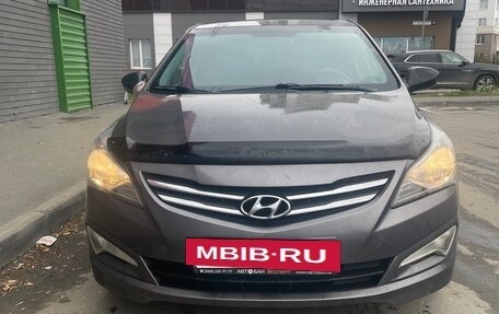Hyundai Solaris II рестайлинг, 2014 год, 800 000 рублей, 2 фотография