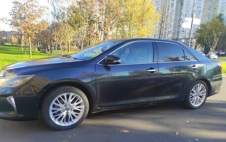 Toyota Camry, 2017 год, 2 050 000 рублей, 5 фотография