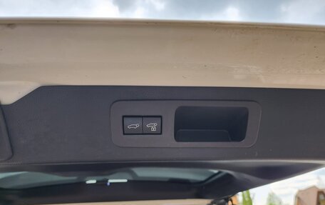 Toyota Land Cruiser, 2022 год, 9 800 000 рублей, 6 фотография