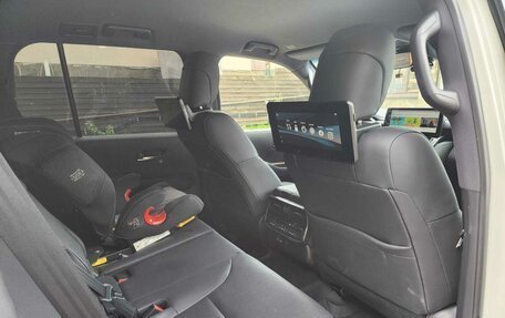 Toyota Land Cruiser, 2022 год, 9 800 000 рублей, 9 фотография