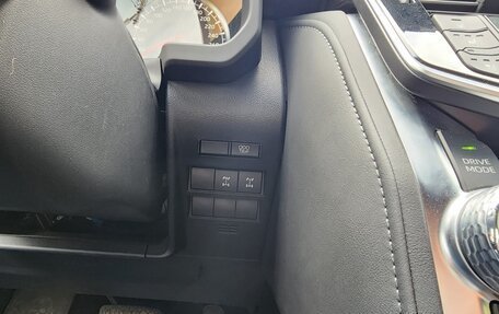 Toyota Land Cruiser, 2022 год, 9 800 000 рублей, 16 фотография