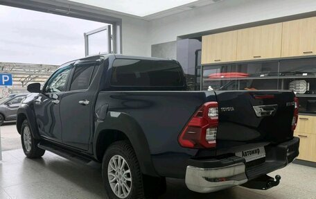 Toyota Hilux VIII, 2021 год, 3 500 000 рублей, 6 фотография