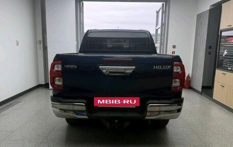 Toyota Hilux VIII, 2021 год, 3 500 000 рублей, 5 фотография