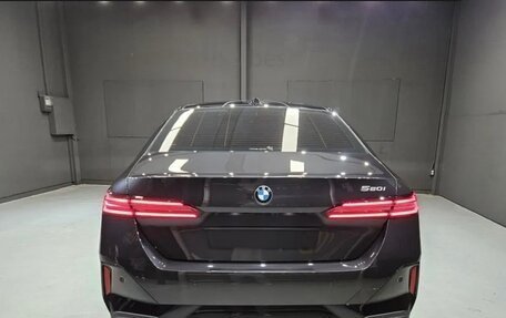 BMW 5 серия, 2026 год, 7 370 000 рублей, 3 фотография