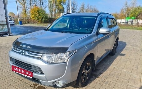 Mitsubishi Outlander III рестайлинг 3, 2012 год, 1 320 000 рублей, 5 фотография